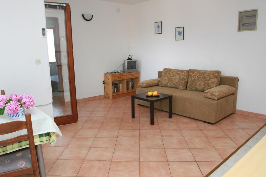 Apartments Sanader Okrug Gornji Δωμάτιο φωτογραφία